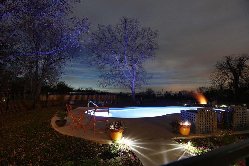 Netherfield Natural Farm Fontana Exterior photo